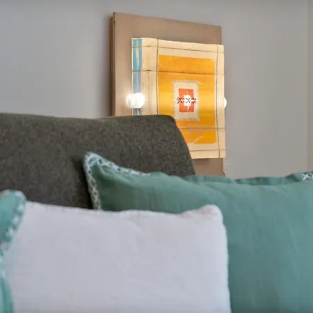 Lando Luxury Living- 2-bedroom * 하니아