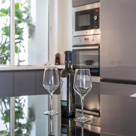 Lando Luxury Living- 2-bedroom